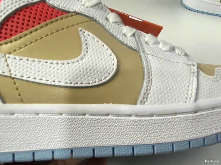 1 Jordan - Mid SE (W) Sesame CZ0774-200 0831